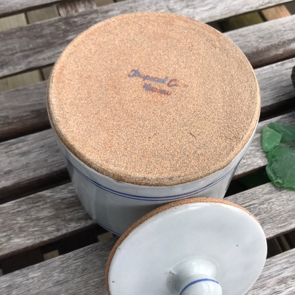 Handcrafted Lidded Jar By Tropical Clay Hawai’i - Picture 4 of 5